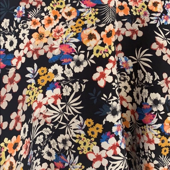 Zara Trafaluc Floral Tank Top! - Picture 2 of 4